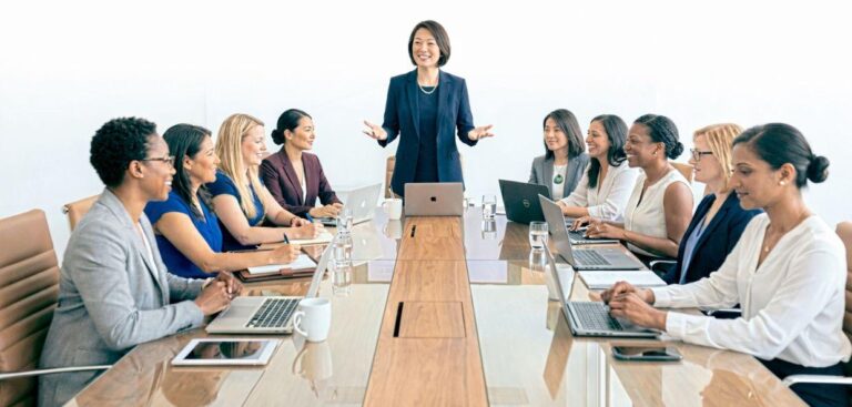 Mujeres self-made: construir fortuna, influencia y legado desde cero